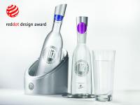 Das Premium-Mineralwasser LIZ von Hassia Mineralquellen wurde mit dem red dot communication design award 2010 ausgezeichnet