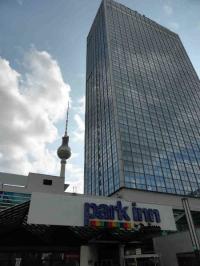 Das Park In in Berlin am Alexanderplatz - die 1012 Zimmer werden nur mit dem Yield Management gewinnbringend verkauft; Bildquelle Hotelier.de