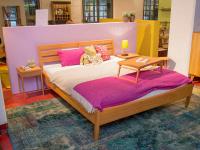 Bett rosa / Bildquelle: Alle drei Sixay Furniture